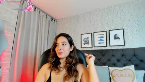 Snapshot of emma__smith01 chatting on February 2025 12:57:02 PM Emma online show from February 2025 12:57:02 PM