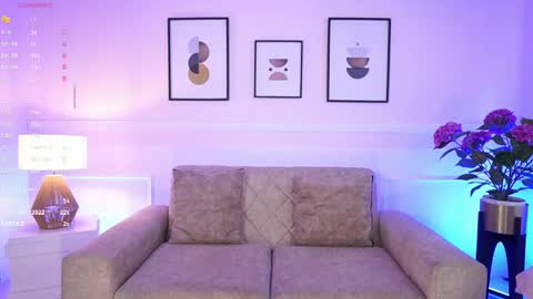 Snapshot of emma__walkerr_ chatting on May 2026 07:10:02 PM emma__walkerr_ online show from May 2026 07:10:02 PM