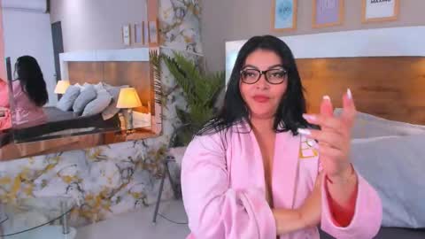 Emma  online show from March 2026 06:12:02 PM