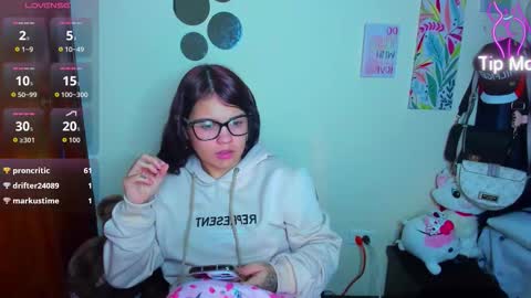 emma_boo_ online show from December 2025 03:56:01 AM