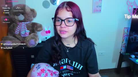 emma_boo_ online show from February 2026 06:07:01 PM