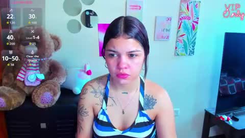 Snapshot of emma_boo_ chatting on May 2026 03:39:02 PM emma_boo_ online show from May 2026 03:39:02 PM