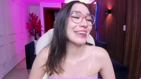 Snapshot of emma_caarter chatting on July 2026 03:23:01 AM emma_caarter online show from July 2026 03:23:01 AM