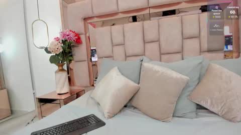 pau online show from November 2025 05:47:02 PM