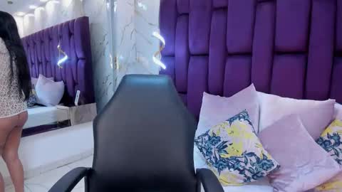 pau online show from April 2026 09:34:01 PM