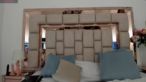 Snapshot of emma_castilloo chatting on November 2025 10:05:01 AM Emma Castillo online show from November 2025 10:05:01 AM