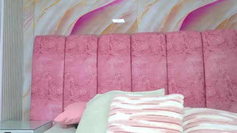 Emma online show from March 2026 03:12:01 AM