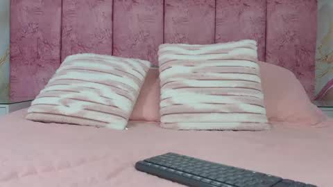 Emma online show from May 2026 03:02:01 AM