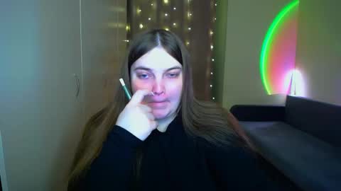 Snapshot of emma_dorn chatting on October 2025 06:41:02 PM Eva online show from October 2025 06:41:02 PM