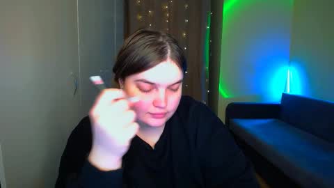 Snapshot of emma_dorn chatting on November 2025 01:10:01 PM Eva online show from November 2025 01:10:01 PM