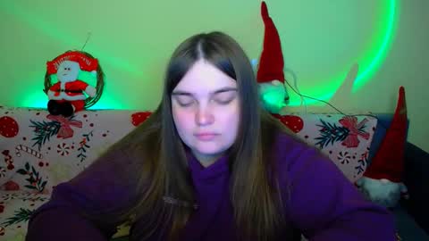 Snapshot of emma_dorn chatting on December 2025 12:14:02 PM Eva online show from December 2025 12:14:02 PM