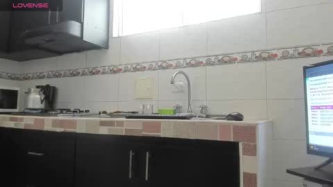 Emma online show from December 2025 01:19:01 PM