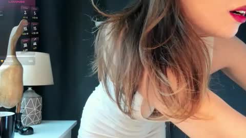 Snapshot of emma_groot chatting on October 2025 06:12:01 AM emma_groot online show from October 2025 06:12:01 AM