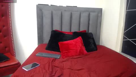 Snapshot of emma_jhomson chatting on December 2025 08:16:02 PM Emma 3 online show from December 2025 08:16:02 PM