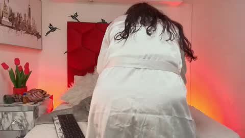 Snapshot of emma_jhomson chatting on February 2026 12:58:01 PM Emma 3 online show from February 2026 12:58:01 PM