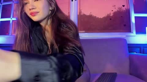 emma_jhoons online show from February 2026 11:50:01 AM