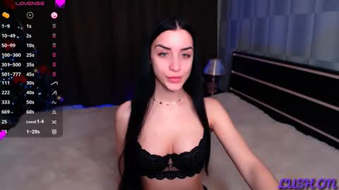 Snapshot of emma_jordan chatting on January 2025 09:59:02 AM Emma online show from January 2025 09:59:02 AM