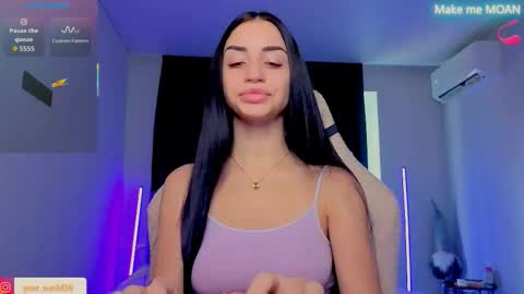 Snapshot of emma_jordan chatting on October 2025 06:43:01 AM Emma online show from October 2025 06:43:01 AM