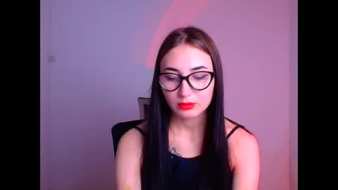 Emma online show from January 2025 07:00:01 PM