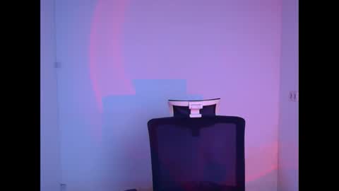 Emma online show from February 2025 03:15:02 PM