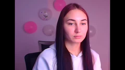 Emma online show from February 2025 09:00:02 AM