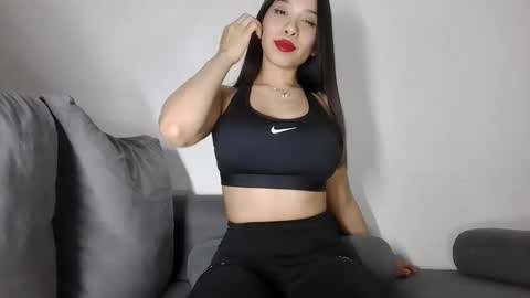 Emma 3 online show from January 2025 02:04:01 AM