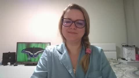 emma_misty_ online show from March 2026 08:59:01 PM