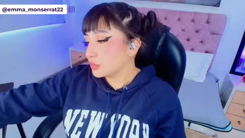 Emma Monserratt online show from March 2026 08:15:02 PM