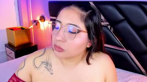 Snapshot of emma_monserratt chatting on June 2026 12:06:01 PM Emma Monserratt online show from June 2026 12:06:01 PM