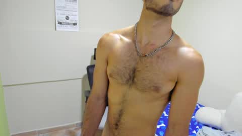 Snapshot of emma_muscle_ chatting on June 2026 09:19:01 PM emma online show from June 2026 09:19:01 PM
