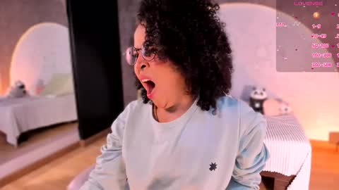     online show from December 2025 10:09:02 AM