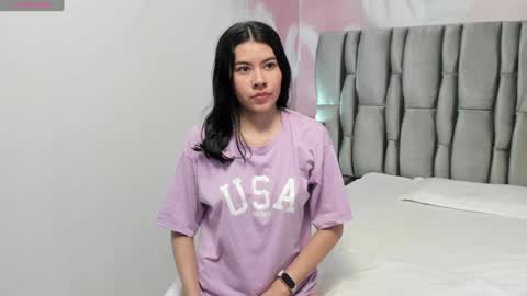 Emma online show from December 2024 06:18:02 PM