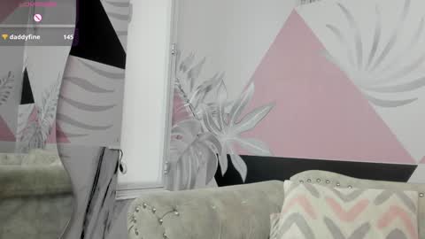 Emma online show from January 2025 09:20:01 PM