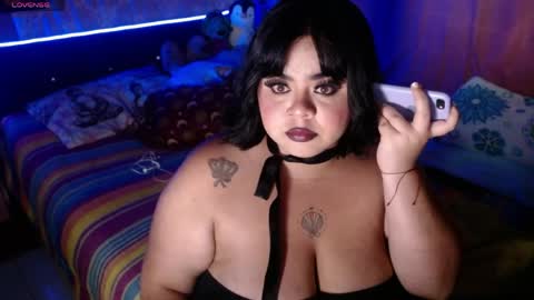 Snapshot of emma_ruiiz_ chatting on April 2026 03:17:01 AM emma online show from April 2026 03:17:01 AM