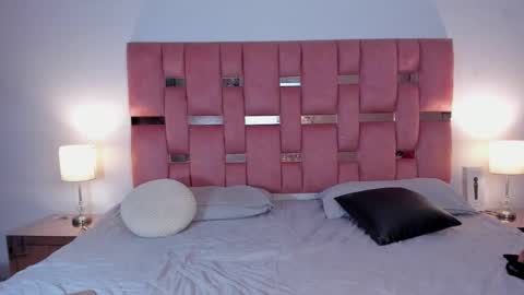 Snapshot of emma_saenz01 chatting on December 2024 12:11:01 AM emma_saenz01 online show from December 2024 12:11:01 AM