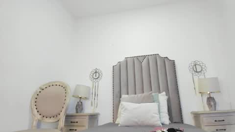 emma scott 7 online show from December 2025 11:26:02 AM