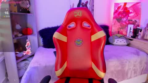 EMMA  online show from November 2025 06:30:01 PM