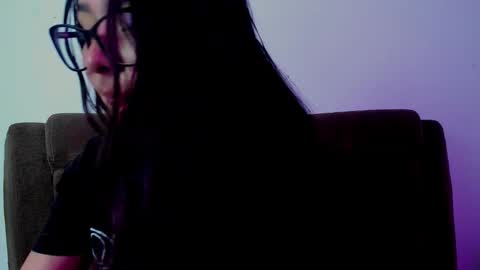 Snapshot of emma_timli1 chatting on September 2025 10:45:01 PM Emma online show from September 2025 10:45:01 PM