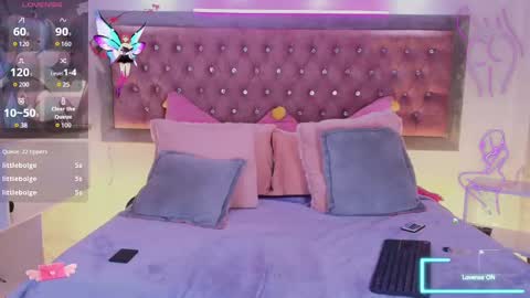 neko  online show from November 2025 08:35:02 PM