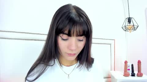 Emma  online show from May 2026 06:48:01 PM