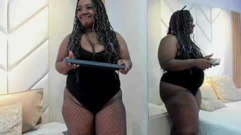 Snapshot of emmabrantt_ chatting on October 2025 04:35:02 AM EmmaBrantt  online show from October 2025 04:35:02 AM