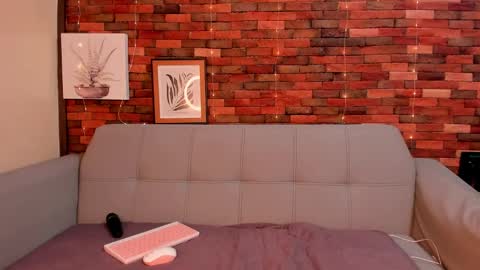 Emma online show from January 2025 03:33:01 PM