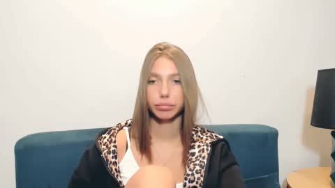 emmadesire online show from February 2026 06:27:01 PM