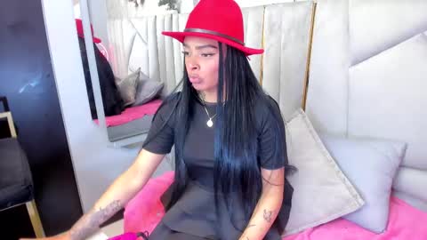 emmaebony_ online show from September 2025 10:20:01 AM