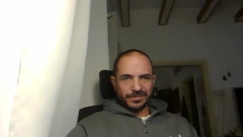 Ariel online show from December 2024 04:51:02 AM