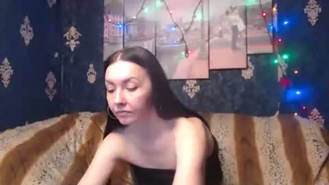 EmmaGoldX online show from March 2025 01:39:01 PM