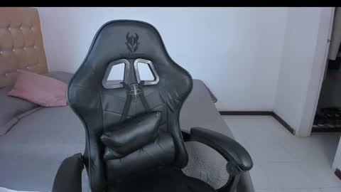 Jennifer online show from December 2024 09:13:01 PM