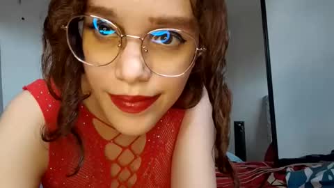 Snapshot of emmaguanaof chatting on May 2026 06:36:02 PM Emma online show from May 2026 06:36:02 PM
