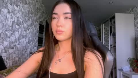Emma online show from May 2026 08:53:02 AM