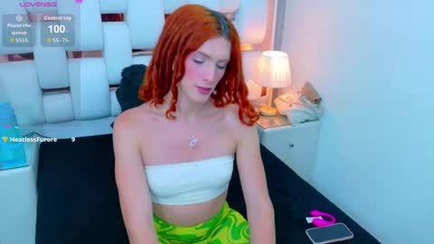 Snapshot of emmalodgge chatting on July 2026 08:48:01 PM emmaLogge online show from July 2026 08:48:01 PM